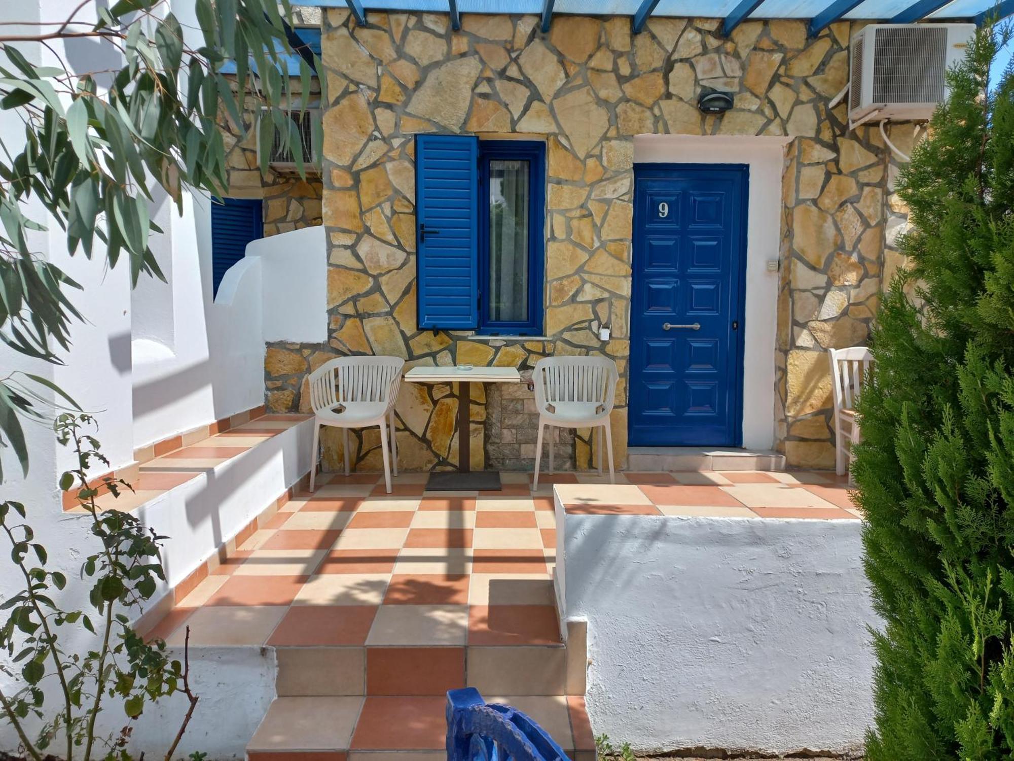 Livadakia Serifos Palace מראה חיצוני תמונה